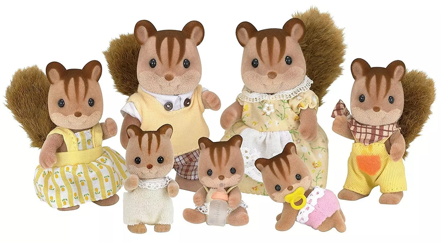 Sylvanian Families Valnøttekorn – familie med 4 figurer (4172)