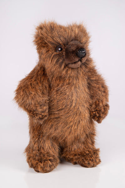 Brunbjørn-unge kosedyr 20 cm – naturtro | Hansa Creation - Bamsedyra AS