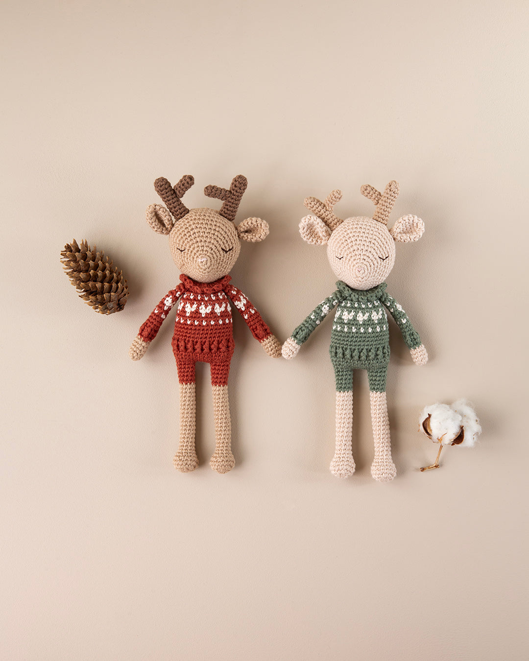 Robin Reindeer i Hjertesweater (Sienna) 27 cm | Patti Oslo