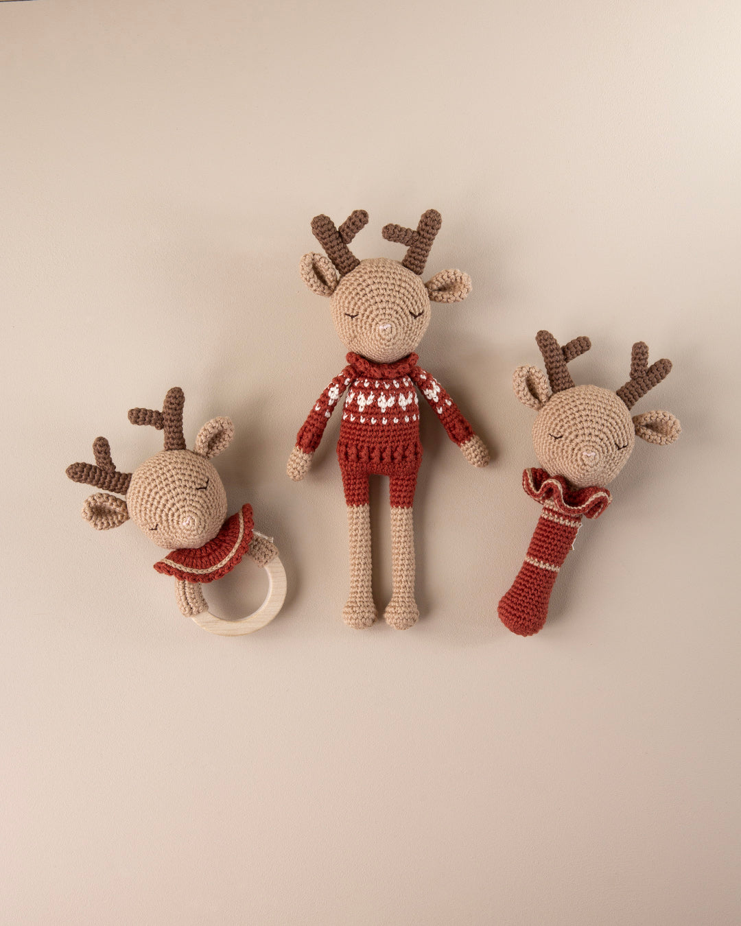 Robin Reindeer i Hjertesweater (Sienna) 27 cm | Patti Oslo