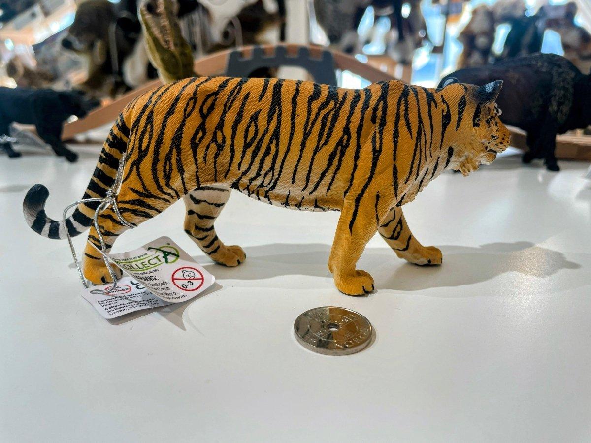 CollectA Tiger Figure (Extra Large) - Majestic and Realistic Wild Cat Replica - Bamsedyra AS