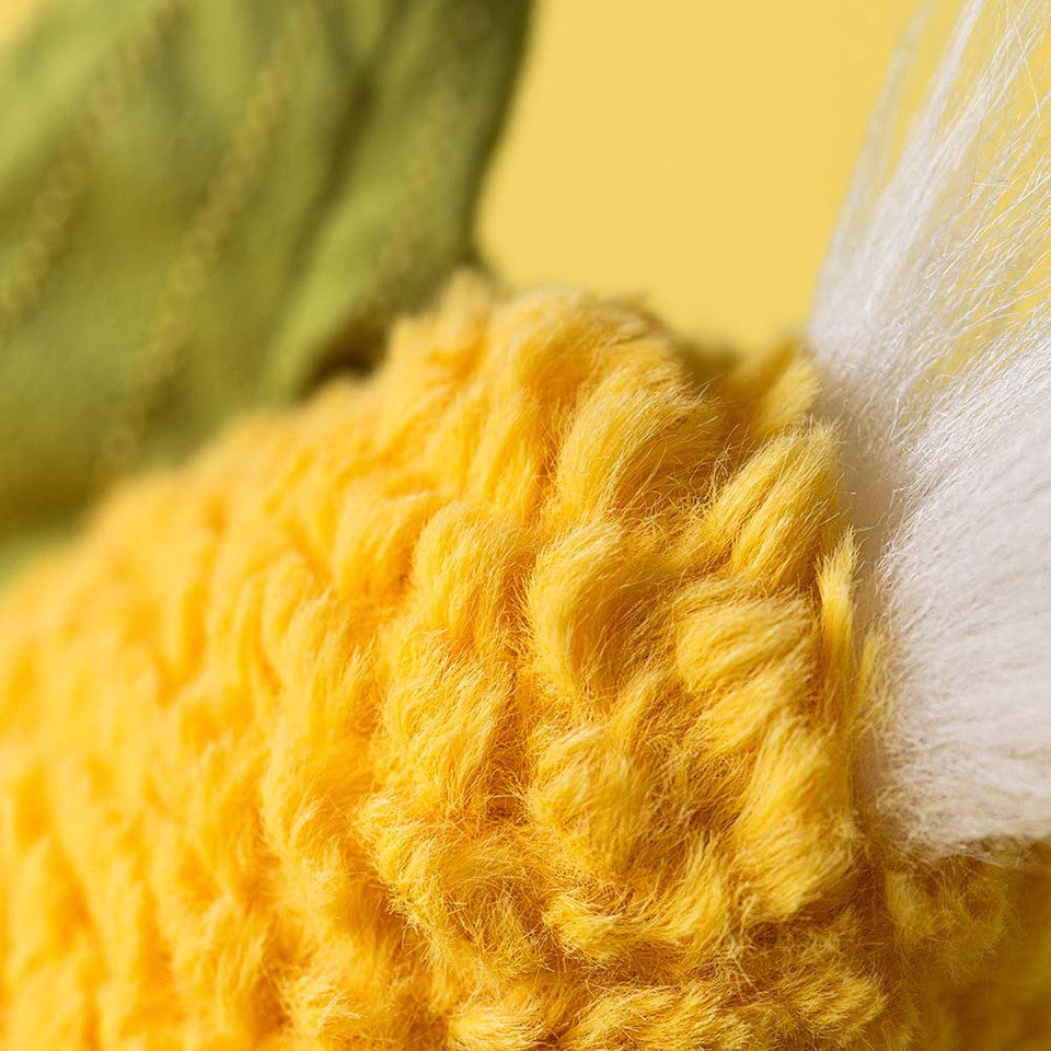 Jellycat | Amuseables Sweetcorn | Gul/Grønn | Medium Side View - Bamsedyra AS