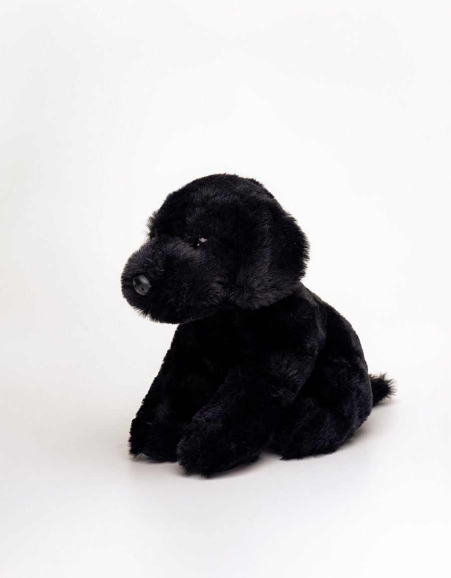 Hilda Pepper Sort Labradorebamse – sidevisning av sort labrador-kosedyr