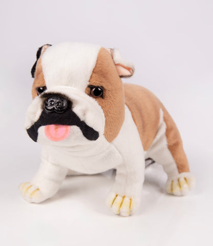 Hansa Creation | Bulldog Sitting | Brun/Hvit | ca. 19 cm - Bamsedyra AS