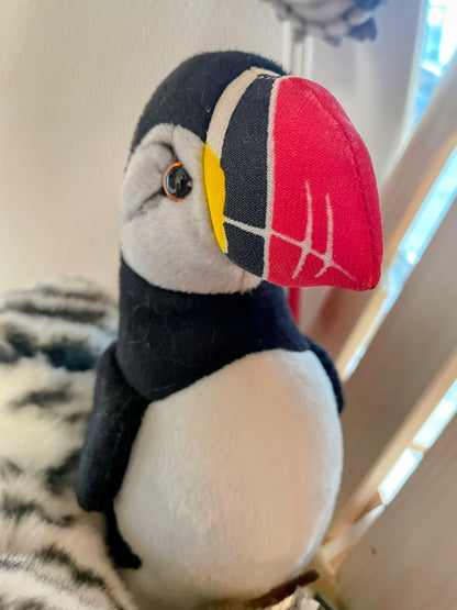 Hansa Creation Puffin Plush Toy - Charming and Lifelike Stuffed Animal - Bamsedyra