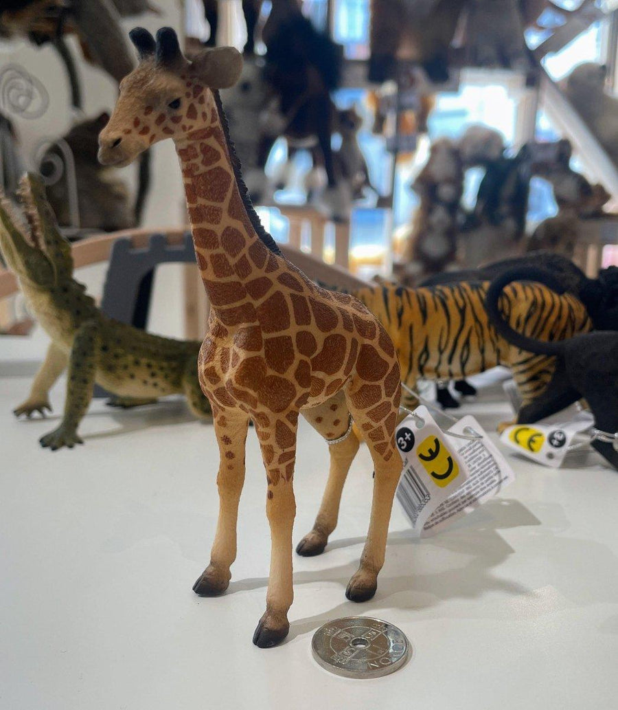 CollectA Sjiraffunge Figur – sidevisning av naturtro sjiraffunge