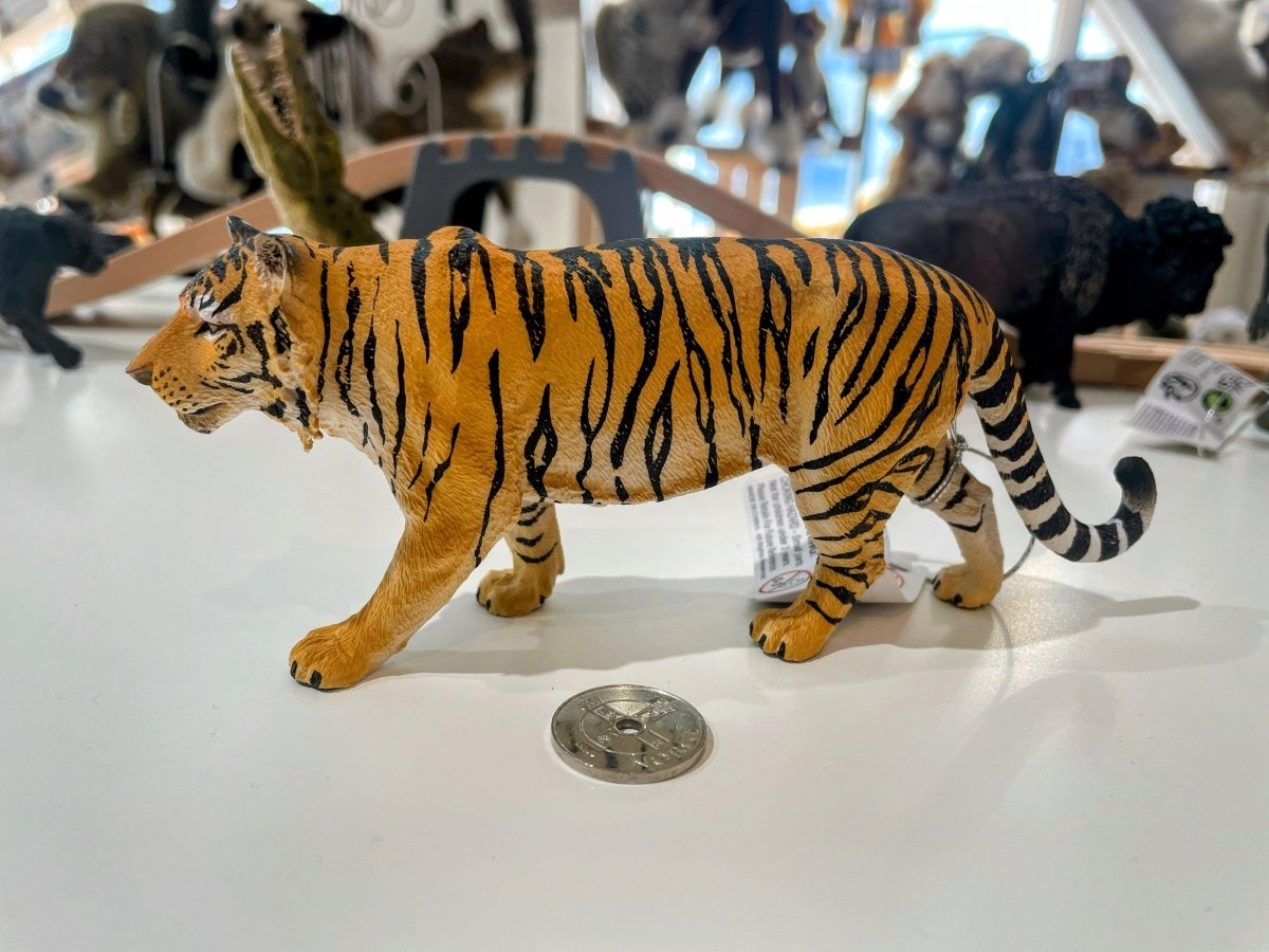 CollectA Tiger Figure (Extra Large) - Majestic and Realistic Wild Cat Replica - Bamsedyra