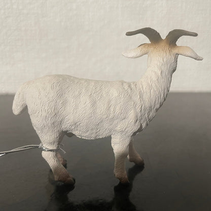 Ram CollectA Figure – Embrace Farmyard Majesty! - Bamsedyra